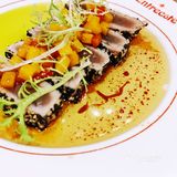 姐妹情[爱心]在红酒与牛排之间