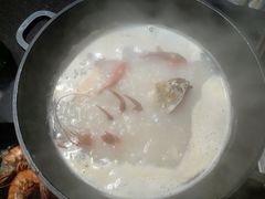 -九万士多港式海鲜粥底火锅(回龙观店)