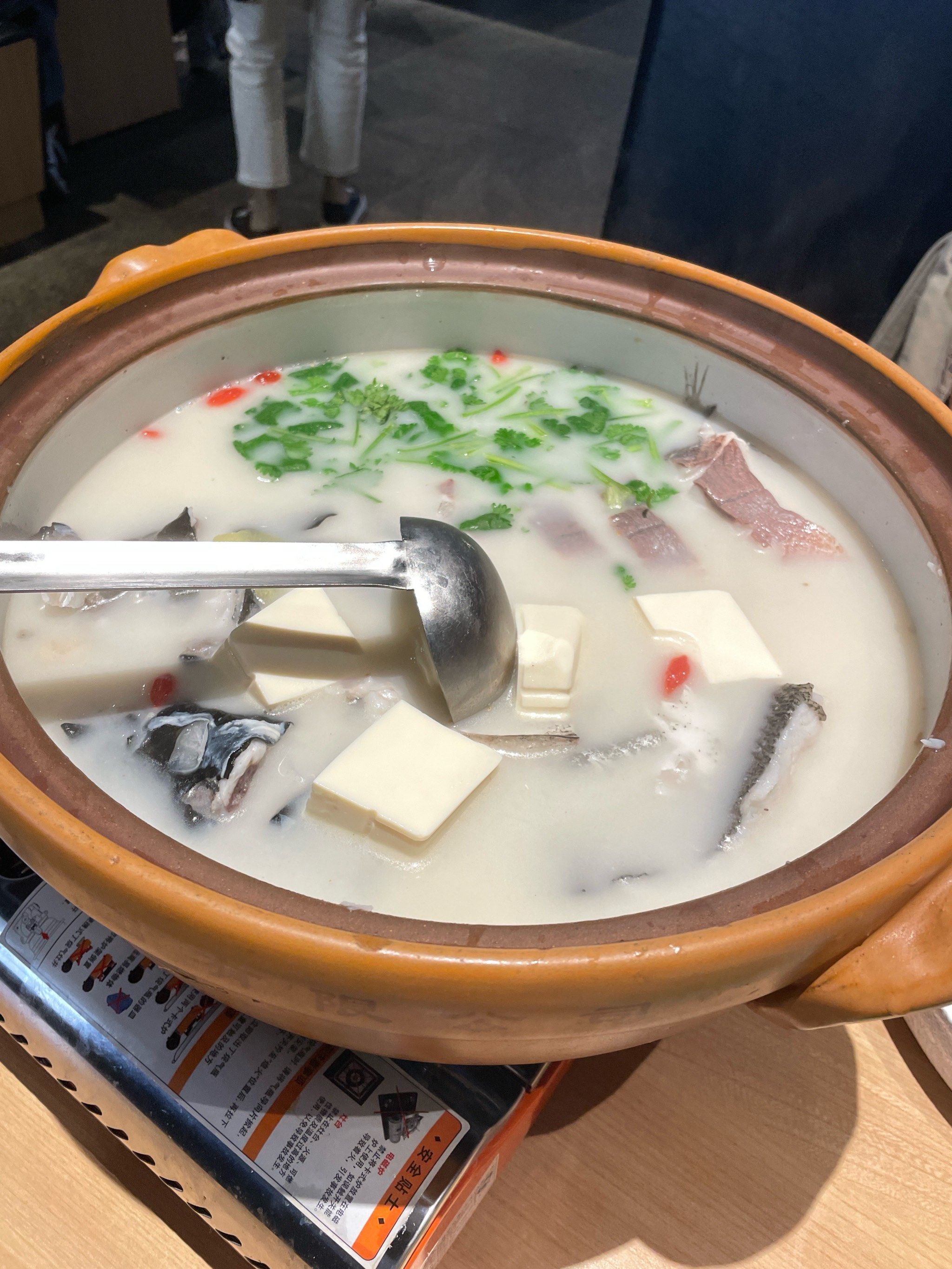 来千岛湖有被新鲜鱼汤惊艳到