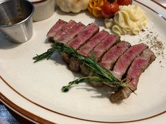 -Mark&Mars Restaurant