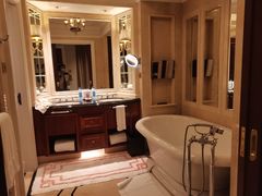 -广州富力丽思卡尔顿酒店