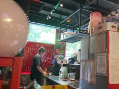 -肥汁米蘭香港米线(定西路店)