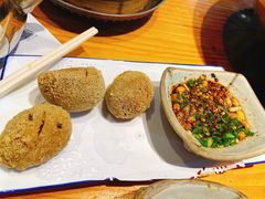 -野山舂·贵州现舂酸汤火锅(鸿通城店)