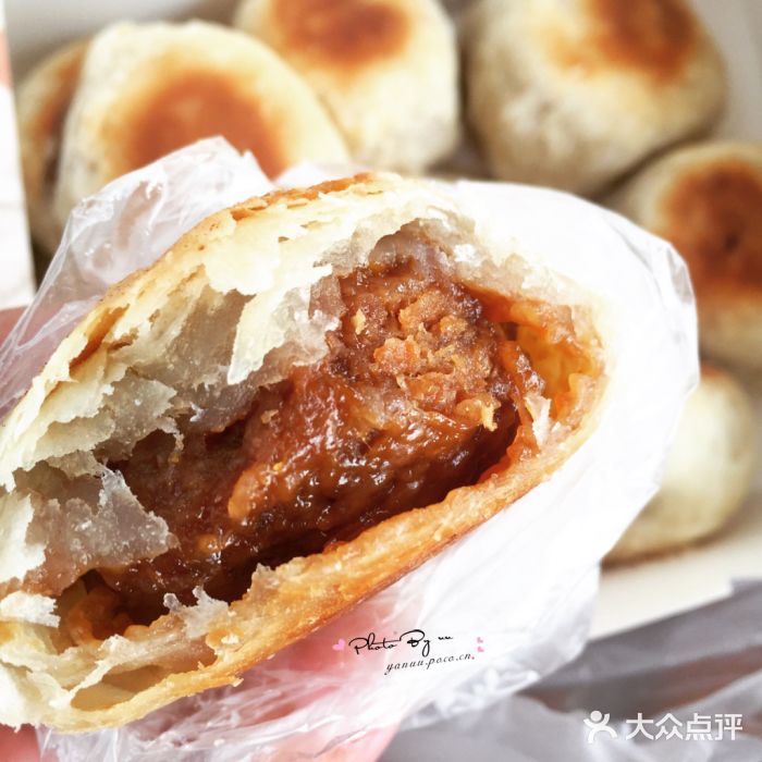 胥城大厦-胥香自助餐厅鲜肉月饼图片