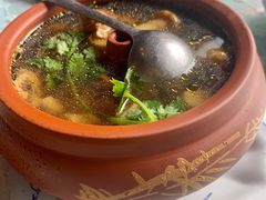 野生菌汽锅鸡-小厨子私房菜·云南美食店