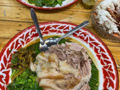 -席娜卡琳火车铁道夜市