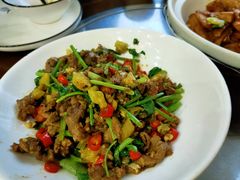 小炒黄牛肉-渔歌子餐厅