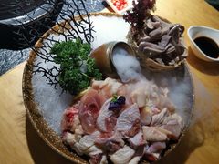 -洪氏嗨捞·广东猪肚鸡·椰子鸡火锅(西咸万象城店)