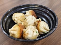 特色葱煎包-赵宝美煎包店