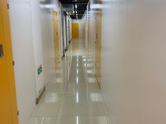 -安东易迷你自助仓储寄存仓库(草桥店)