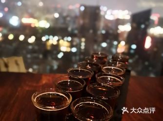 朋友墙裂安利的酒馆，说这里特别好，适合文艺青年