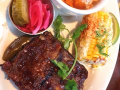驰名烟熏嫩猪小排-Chili's Cafe&Bar奇利斯(滨江店)