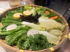 -尚尚仙·酸汤猪手·猪肚鸡火锅(华联万柳购物中心店)