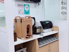 -老乡鸡(亳州路天庆大厦店)