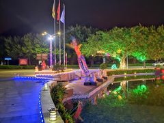 -亚龙湾亚泰商业街