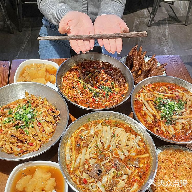 来万家丽，我唯一想去吃的一家粉店… 