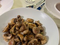 -MONICH牛排融合餐厅(和义大道购物中心店)