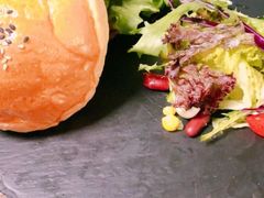 -HIGH FIVE哈福手工汉堡(桂林路店)