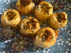 -乐禧母婴全自营月嫂(宝山店)