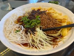 -瑞丰园庭院餐厅·白族传统家常菜