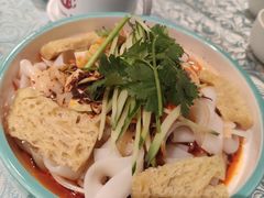 石河子凉皮-巴扎美食·新疆菜·西域歌舞表演餐厅(新疆大厦店)