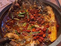 -鸣记脆皮烤鱼·海鲜烤鱼(三八广场店)