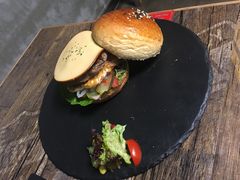 -HIGH FIVE哈福手工汉堡(桂林路店)