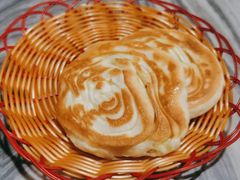 摩登粑粑-蔼若春.传承云南菜(金碧公园店)