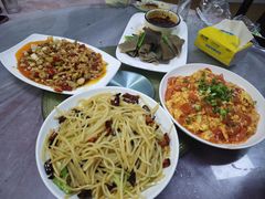 -洪霞餐馆