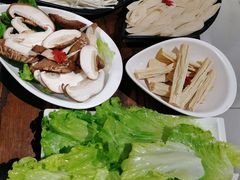生菜-快乐小羊·内蒙牛羊肉火锅(流花中心店)