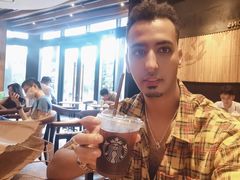 -星巴克臻选(莘庄仲盛店)