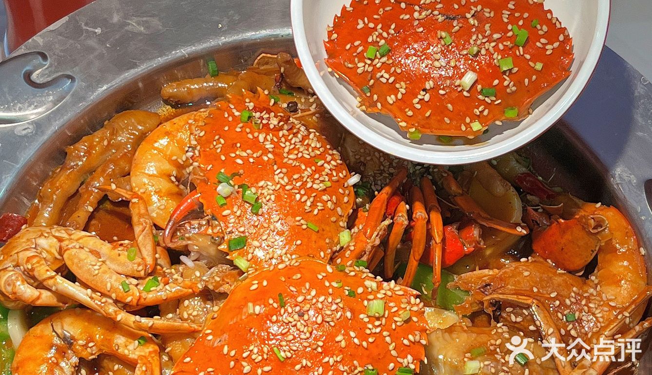 在学校门口可以吃到真么好吃的肉蟹煲了[流泪]