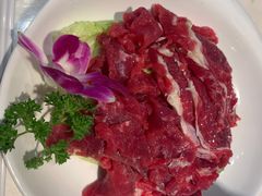 招牌秘制鲜牛肉-螃牛记创意火锅