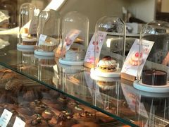 -VERIE BAKEHOUSE
