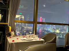 -Da Ivo哒伊沃意大利魔镜餐厅(外滩店)