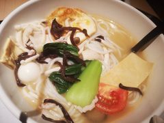 -蒙自源米线大王(东站店)