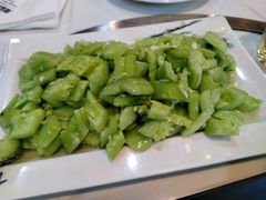 -哈尔滨烧烤·山河村铁锅炖(交大店)