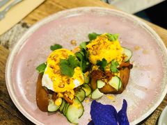 Cha&nbsp;Siu&nbsp;Pulled&nbsp;Pork&nbsp;+&nbsp;Egg&nbsp;Benny-FLOVIE FLORIST CAFE