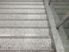 -近江(地铁站)