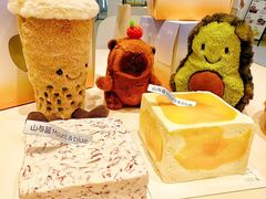 -山与蓝·轻糖鲜果蛋糕(勒泰店)