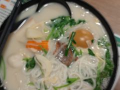 -肥汁米蘭香港米线(定西路店)