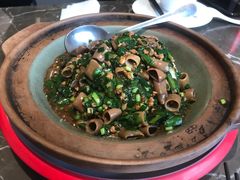 -吕氏焗小鲜•海鲜青岛菜(总店)