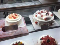 -巴黎贝甜(大宁国际商业广场店)