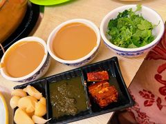 -洞庭洲·防空洞火锅·烧烤·铜锅涮肉(新百广场店)