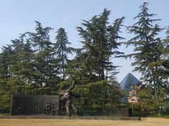 -上海市龙华烈士陵园