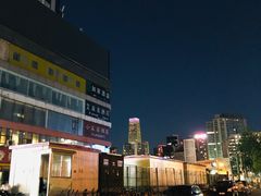 -The ROOF (通盈中心店)