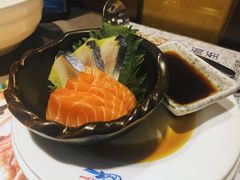 三文鱼-小天鹅戴斯酒店鲸鲨百汇创作料理