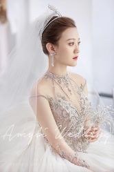 -艾米丽婚纱礼服