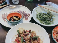 -川流不息·地道川菜·小龙虾(松东路店)