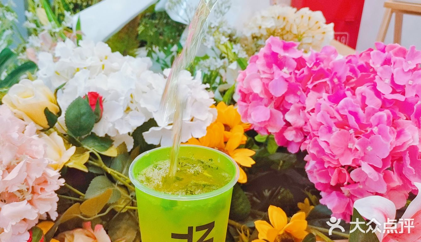 更适合夏天的果蔬奶茶！